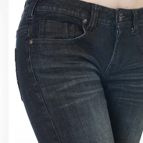 COWGIRL TUFF "Forever Tuff" bootcut natural waist darkwash jeans 26x35L - Picture 6 of 16